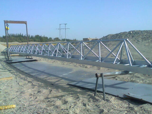 阿荣专业承揽大中小型喷涂翻新施工业务！